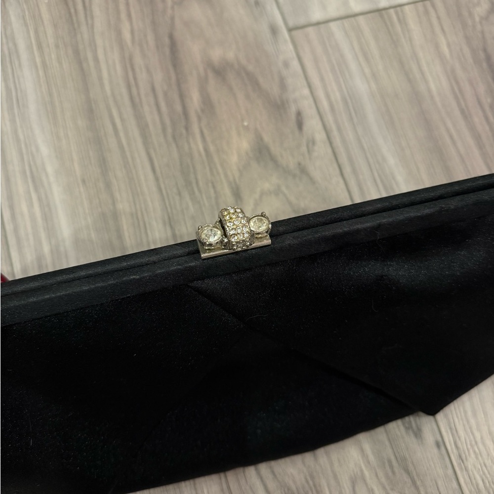 Elegant Black Clutch‎ - Picture 2 of 4